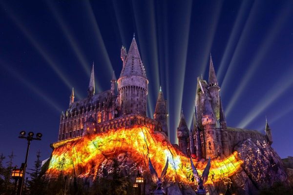 If you're a fan of Hollywood and all things Harry Potter, you'll be delighted to know that we are just 30 miles away from Universal Studios Hollywood, The Wizarding World of Harry Potter.